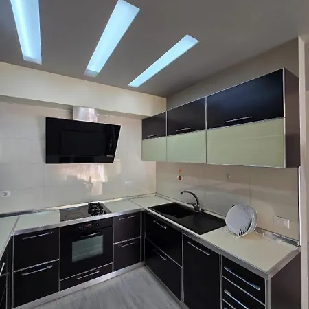 By Office アパート